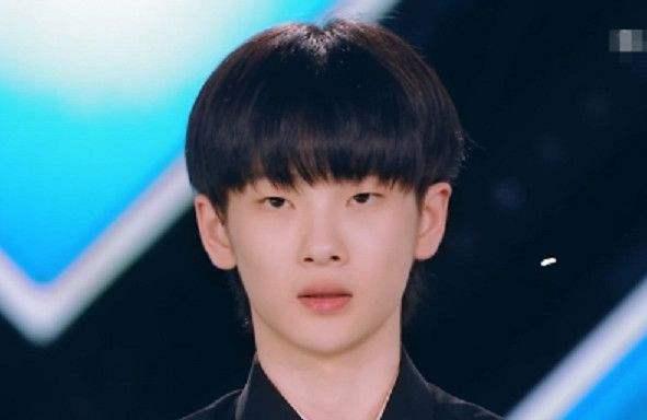 娱乐吃瓜姐黄明昊,娱乐吃瓜界的“瓜王”传奇